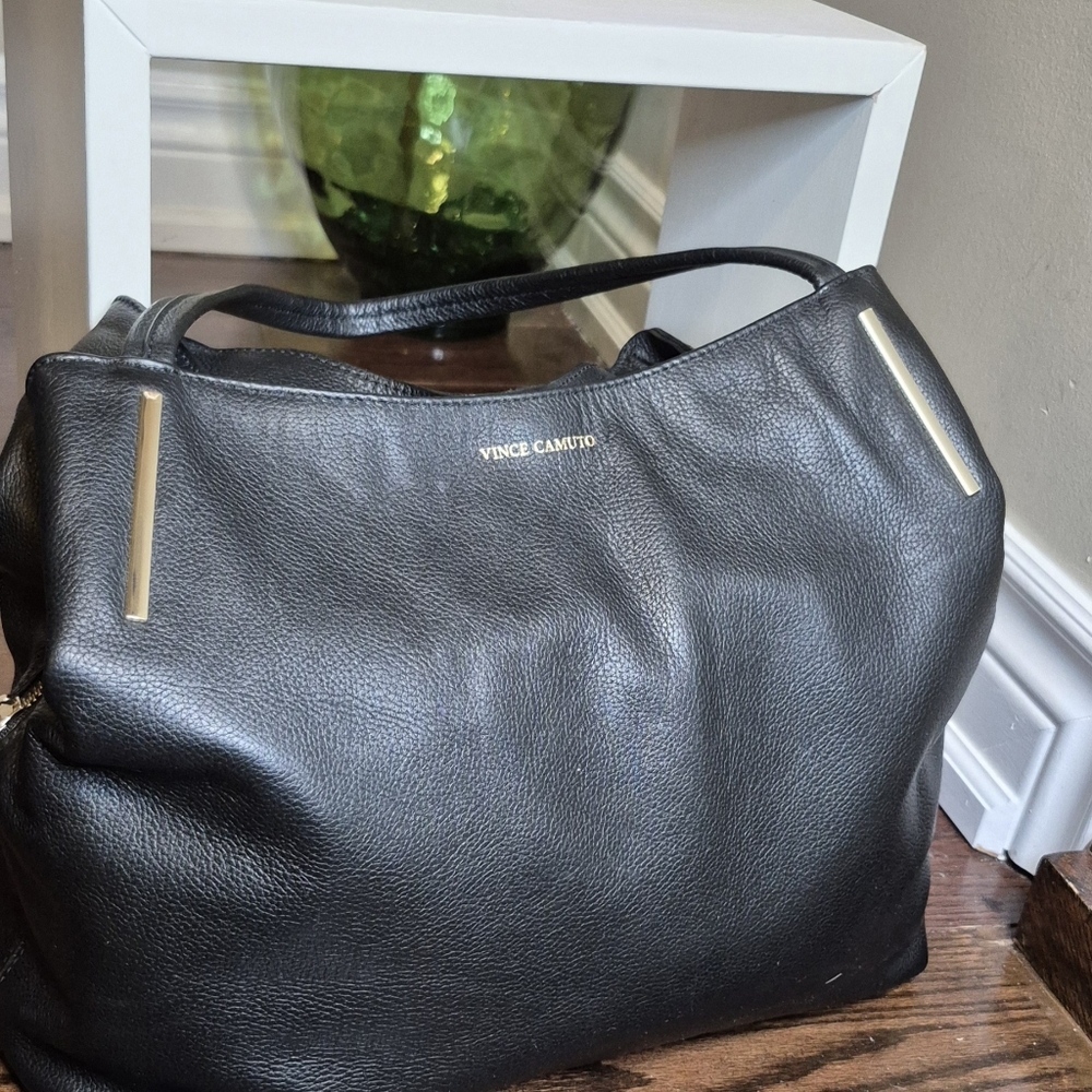 Vince Camuto Black Leather Women's Bag.